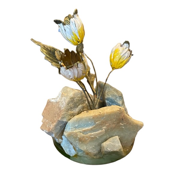 Frank Mosse Other - Art Of Frank Mosse Enameled Tulip Flowers Sculpture On Natural Aggregate Rock